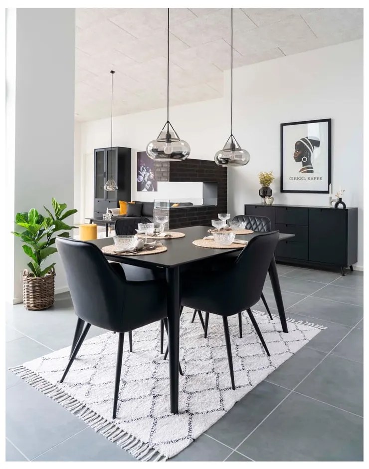 Set de scaune de sufragerie negru cu cotiere 2 buc. tapițat Harbo – House Nordic