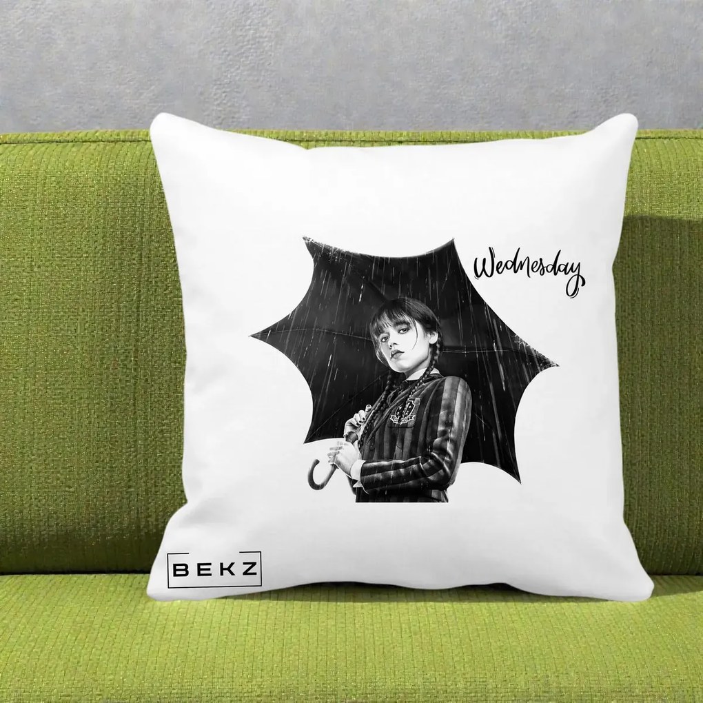 Perna Personalizata Wednesday Addams cu Umbrela Foto, 40x40 cm, Alba Mata, Husa Detasabila, Perna Inclusa, BEKZ®