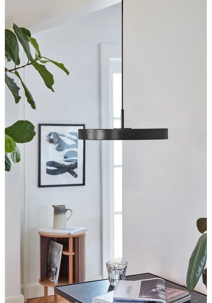 Lustră neagră LED cu intensitate reglabilă cu abajur din metal ø 31 cm Asteria Plus Mini – UMAGE