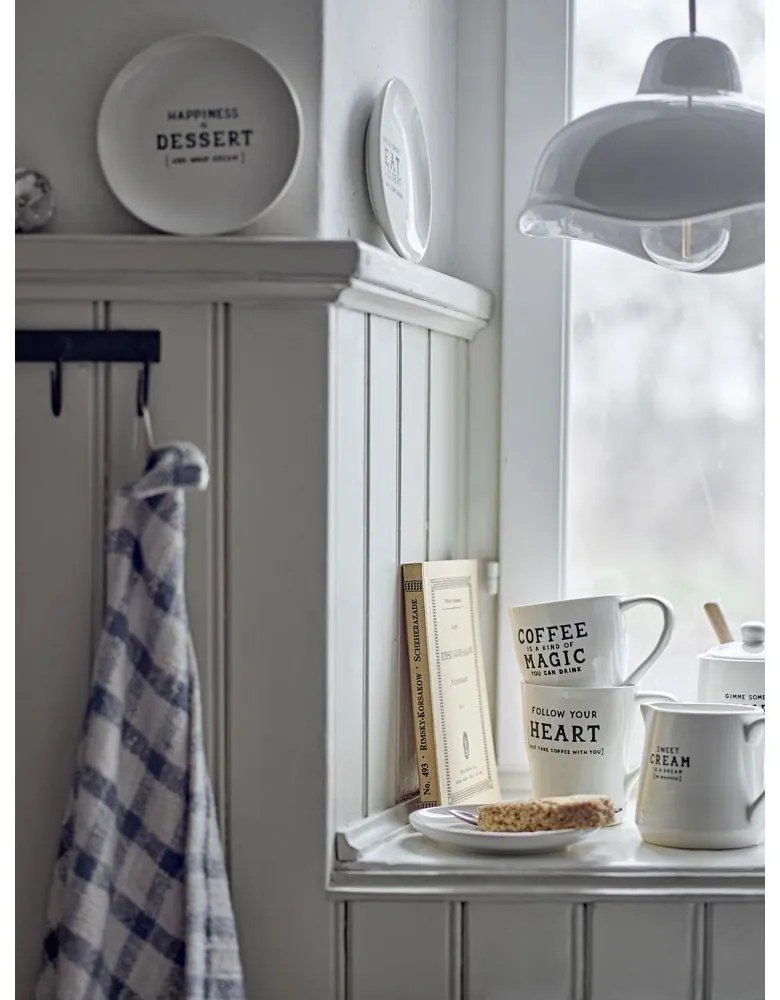 Cană albă din gresie 330 ml Wendy – Bloomingville