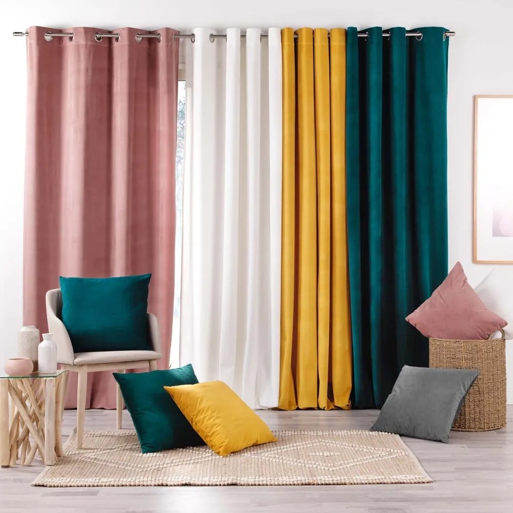 Draperie roz din catifea 140x260 cm Velouriane – douceur d'intérieur