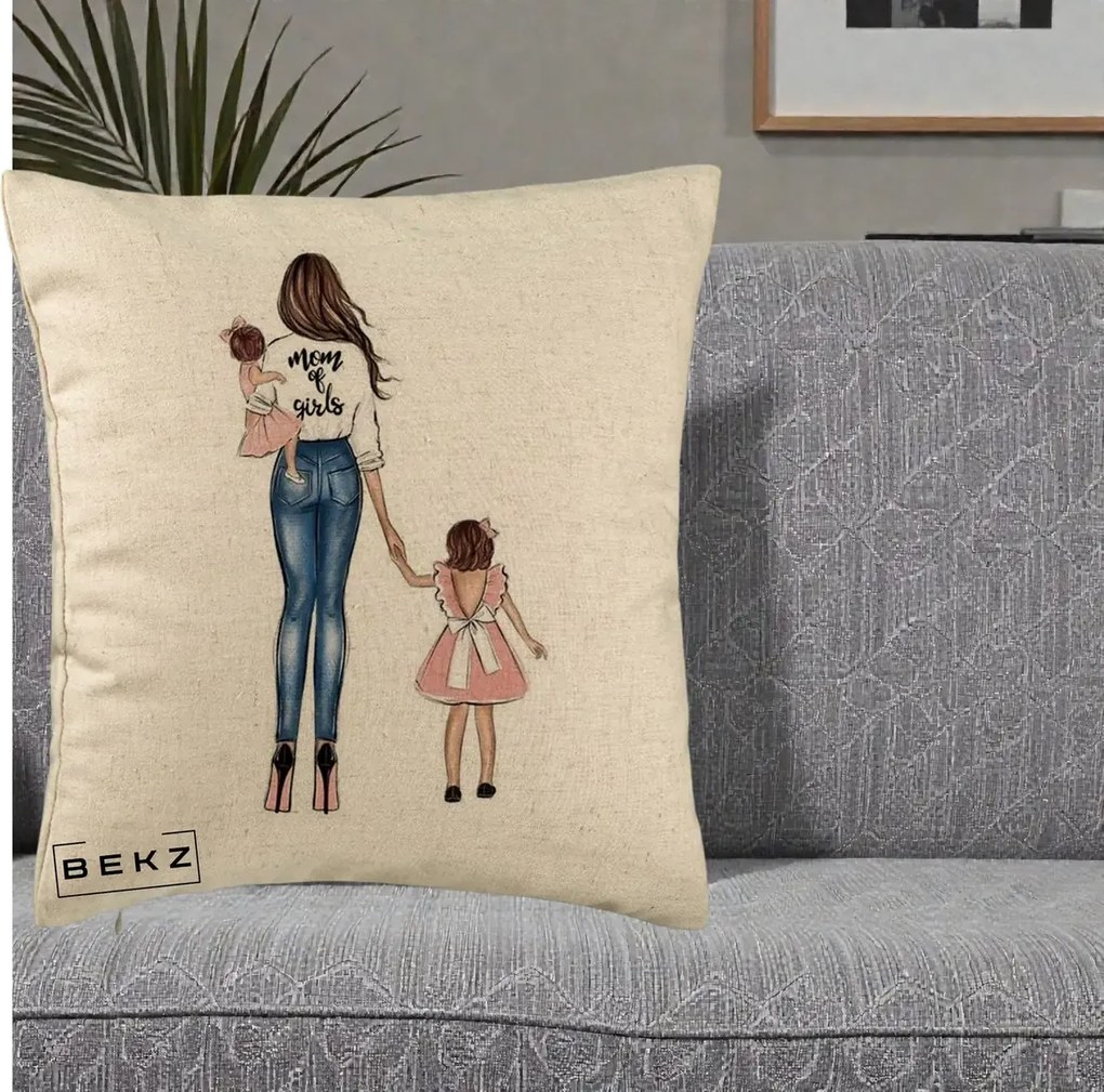 Cadou pentru Mama - Perna Personalizata Mom of Girls Mama cu Fetele, 40x40 cm, Bej, Husa Detasabila, Perna Inclusa, BEKZ®