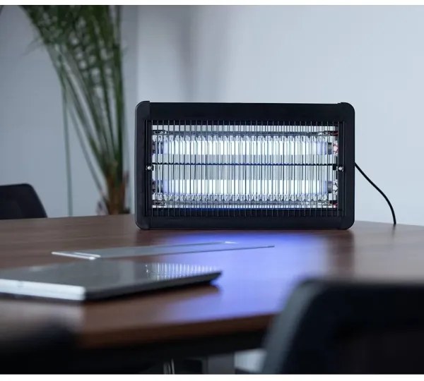 Aparat electric anti-insecte 2x10W/230V 100m2