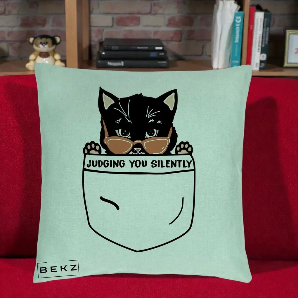 Perna Decorativa Judging You Silently Pisica Buzunar, 40x40 cm, Verde Menta, Husa Detasabila, Perna Inclusa, BEKZ®