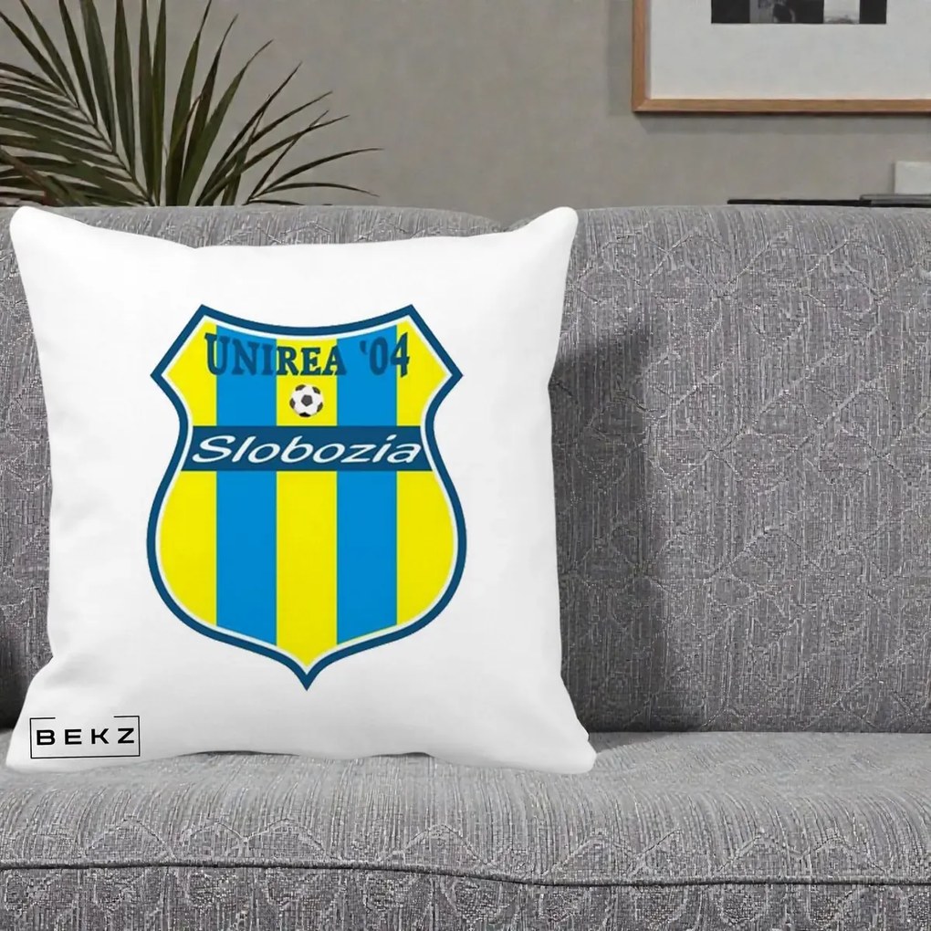 Perna Personalizata Unirea '04 Slobozia Fotbal, 40x40 cm, Alba Mata, Husa Detasabila, Perna Inclusa, BEKZ®