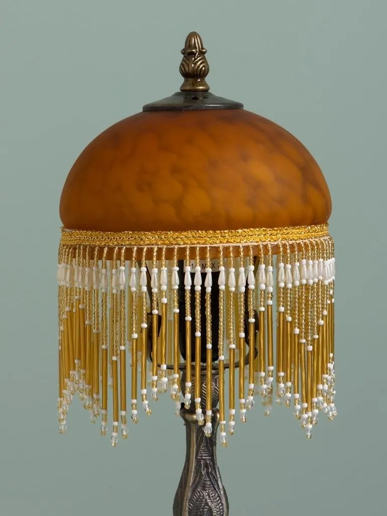 Lampa de masa din zinc , cu abajur din sticla , "Belle Epoque"