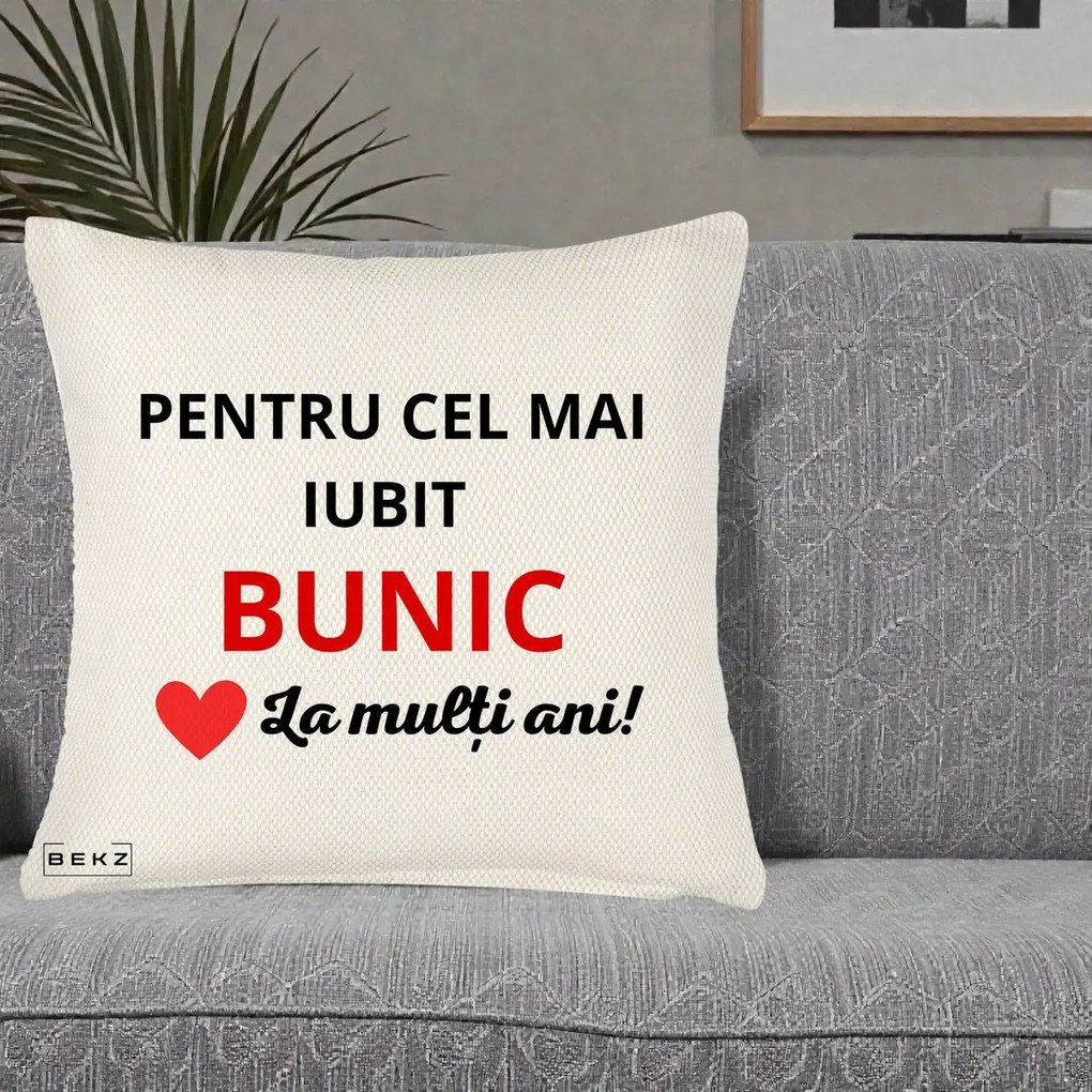 Cadou pentru Bunic - Perna Personalizata Pentru Cel Mai Iubit Bunic La Multi Ani Rosu, 40x40 cm, Crem Reliefat, Husa Detasabila, Perna Inclusa, BEKZ®