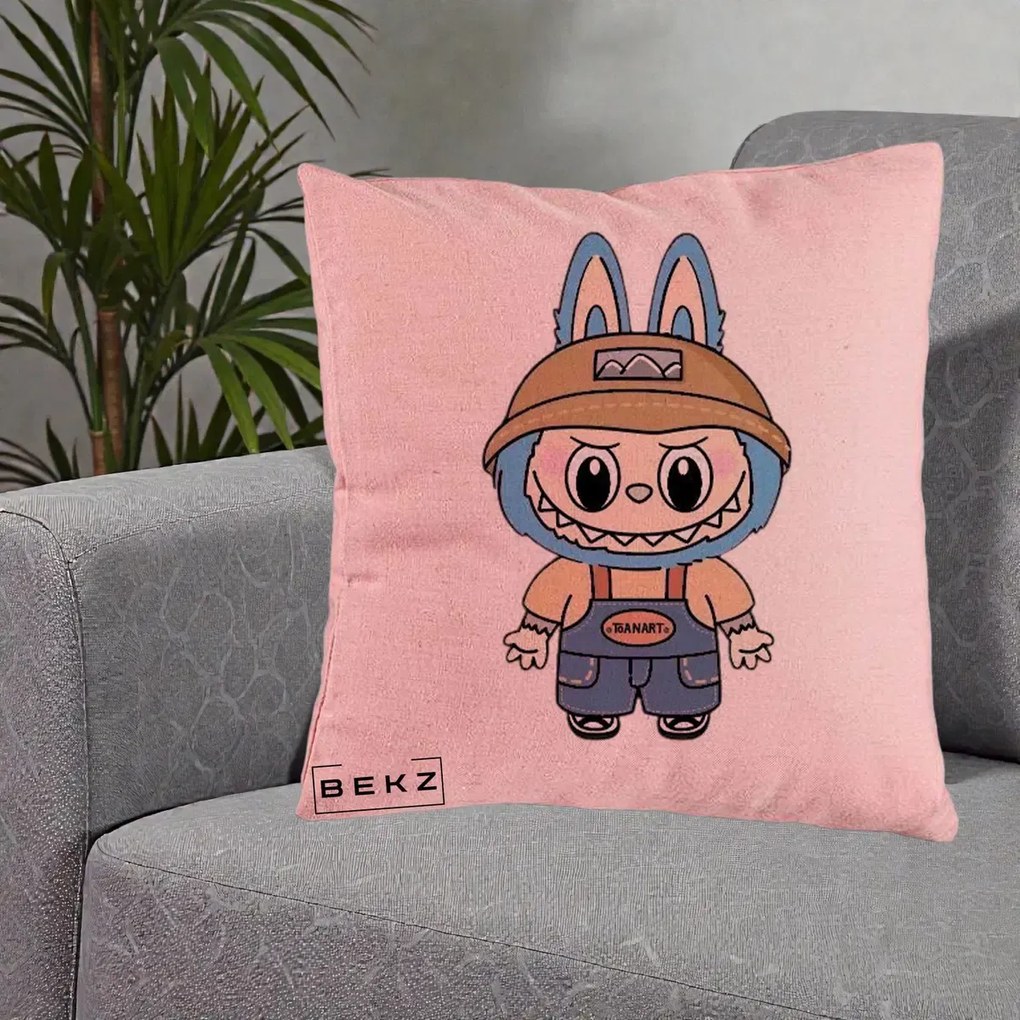 Perna Personalizata Labubu Toanart Blugi, 40x40 cm, Roz, Husa Detasabila, Perna Inclusa, BEKZ®