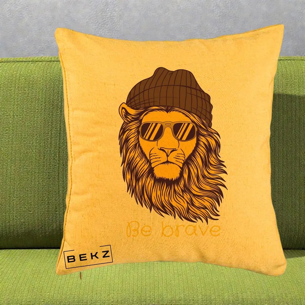 Perna Decorativa Leu Hipster Be Brave, 40x40 cm, Galben, Husa Detasabila, Perna Inclusa, BEKZ®