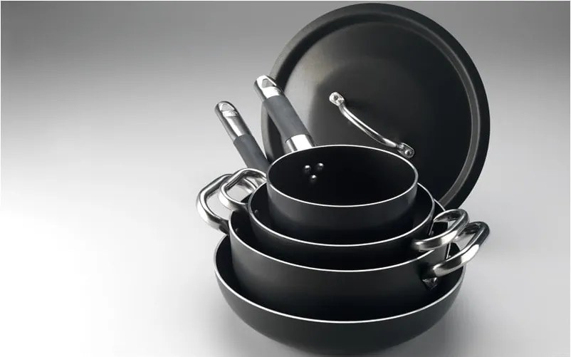 Cratiță cu coadă lungă și suprafață antiaderentă Pentole Agnelli Al Black, ø 24 cm, negru