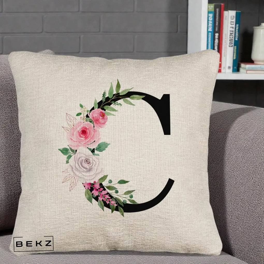 Cadou Personalizat - Perna Personalizata Monograma Florala Litera C, 40x40 cm, Bej Canapea, Husa Detasabila, Perna Inclusa, BEKZ®