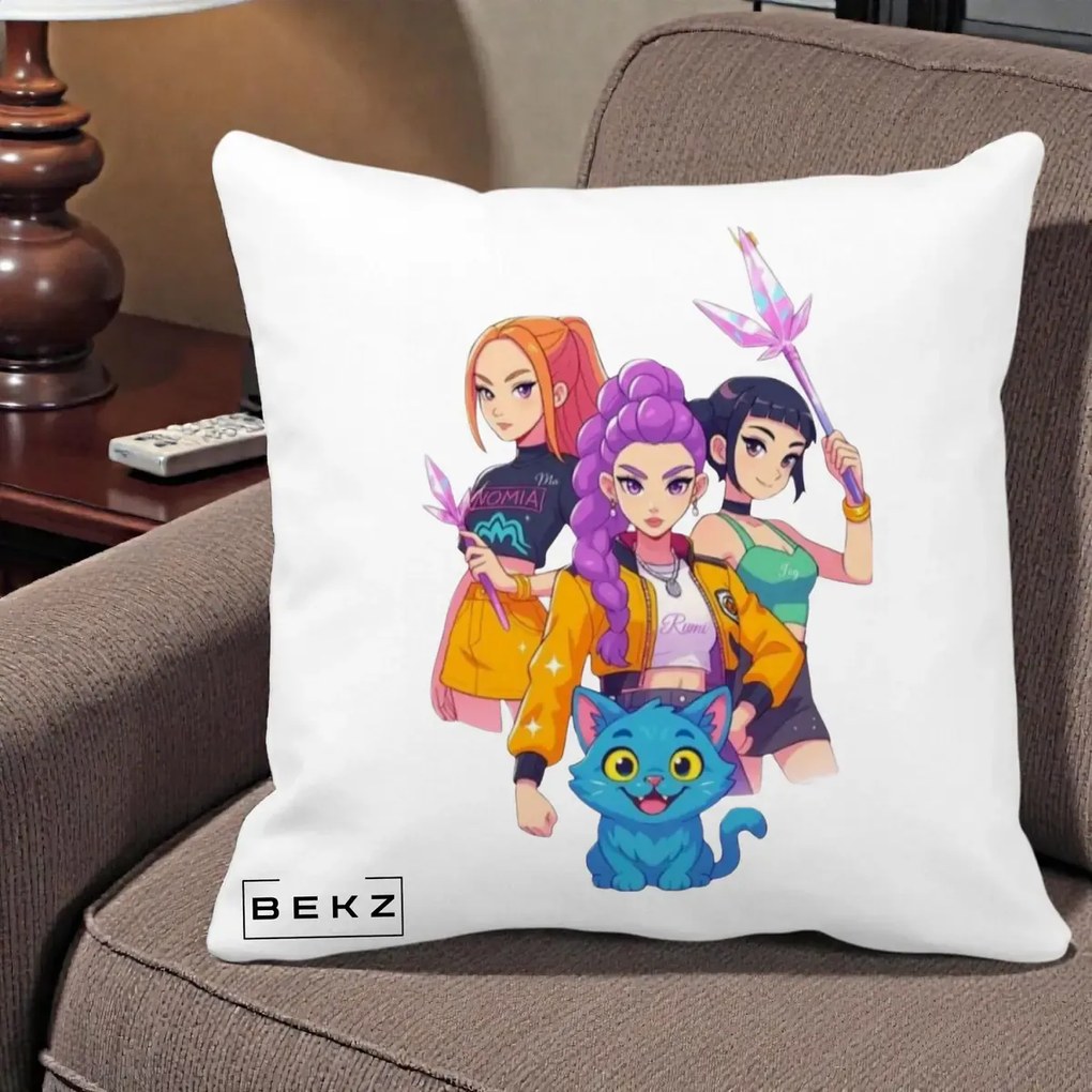 Perna Personalizata K-pop HUNTRX Trio cu Pisica si Cristale, 40x40 cm, Alba Mata, Husa Detasabila, Perna Inclusa, BEKZ®