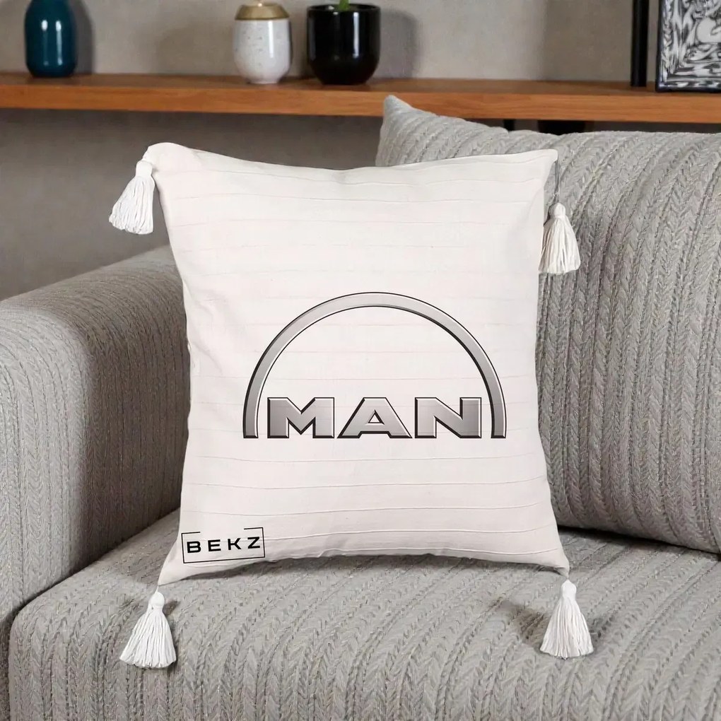 Perna Personalizata cu emblema MAN, 40x40 cm, Bej cu Franjuri, Husa Detasabila, Perna Inclusa, BEKZ®