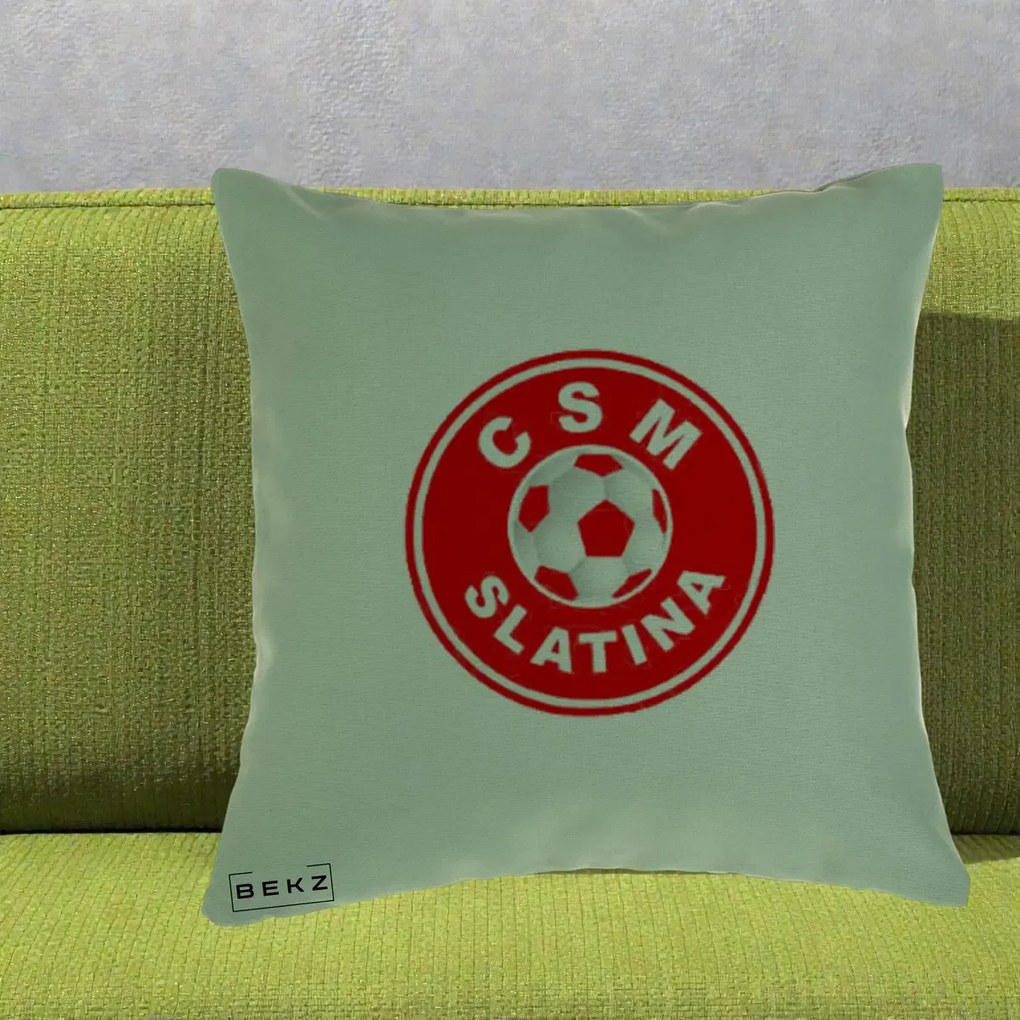 Perna Personalizata CSM Slatina Fotbal, 40x40 cm, Verde, Husa Detasabila, Perna Inclusa, BEKZ®