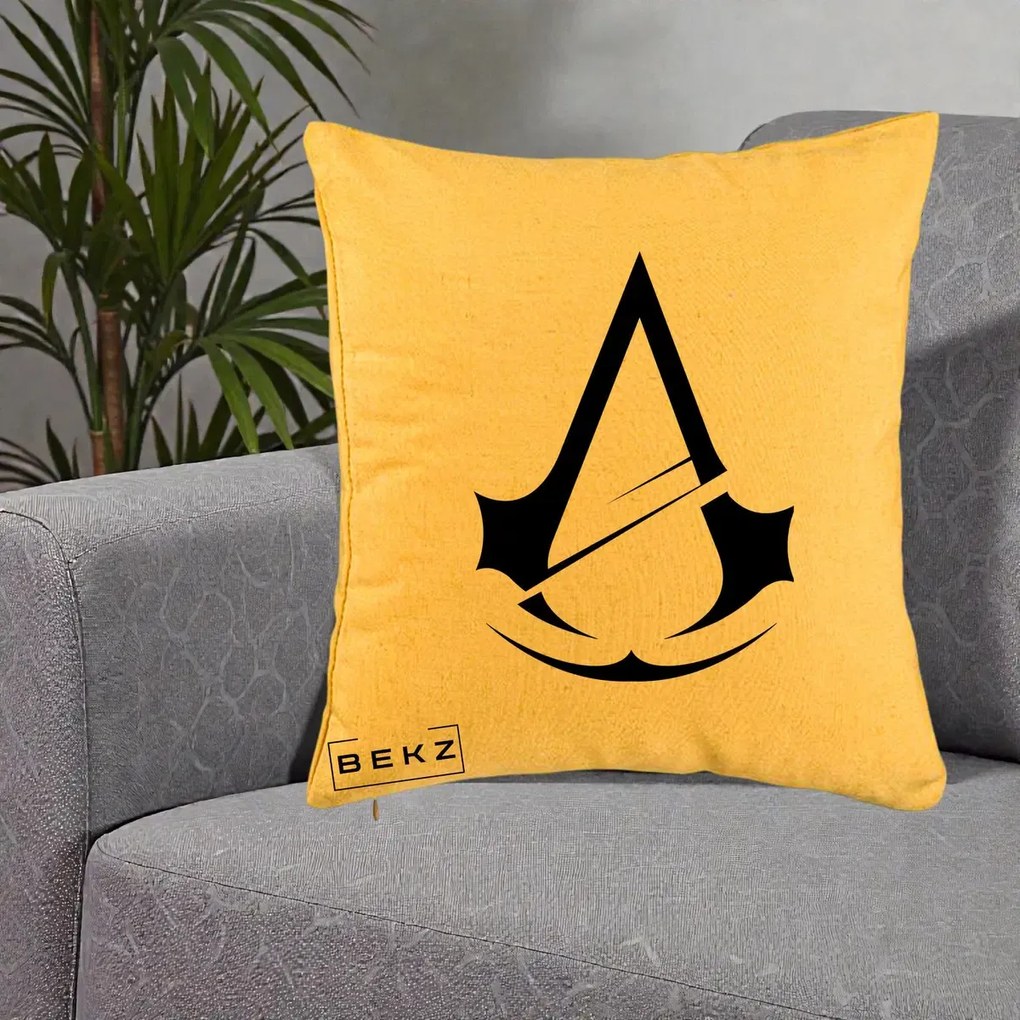 Perna Personalizata Assassin's Creed Minimalist, 40x40 cm, Galben, Husa Detasabila, Perna Inclusa, BEKZ®