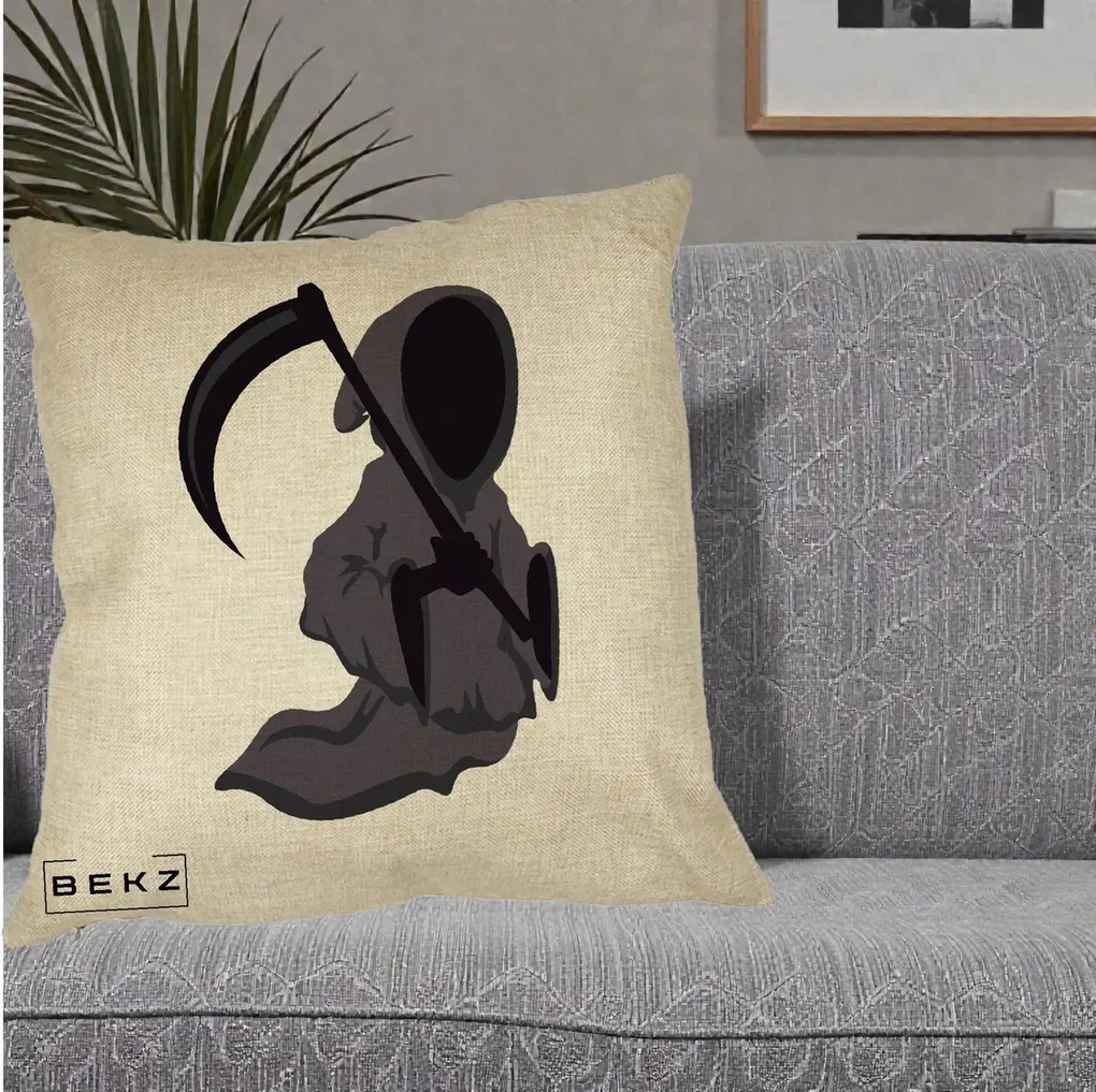 Perna Decorativa Moartea cu Coasa Grim Reaper Halloween, 40x40 cm, Crem, Husa Detasabila, Perna Inclusa, BEKZ®