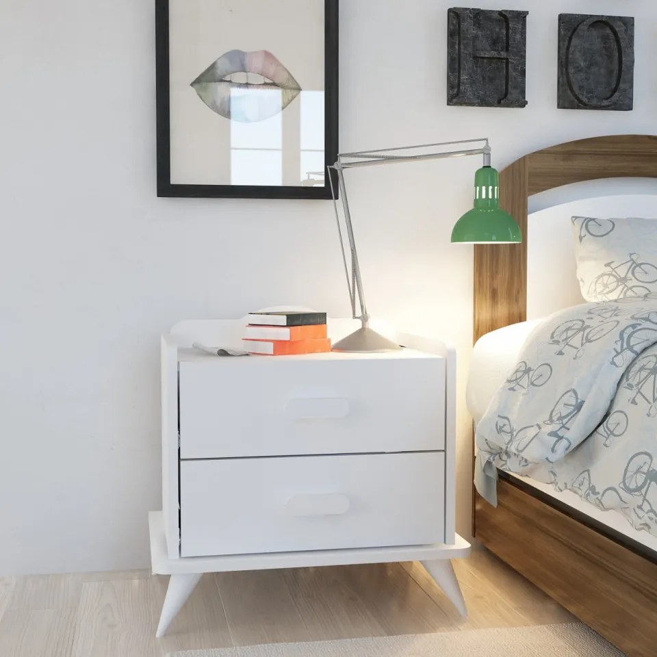 Noptiera Andaz, Alb