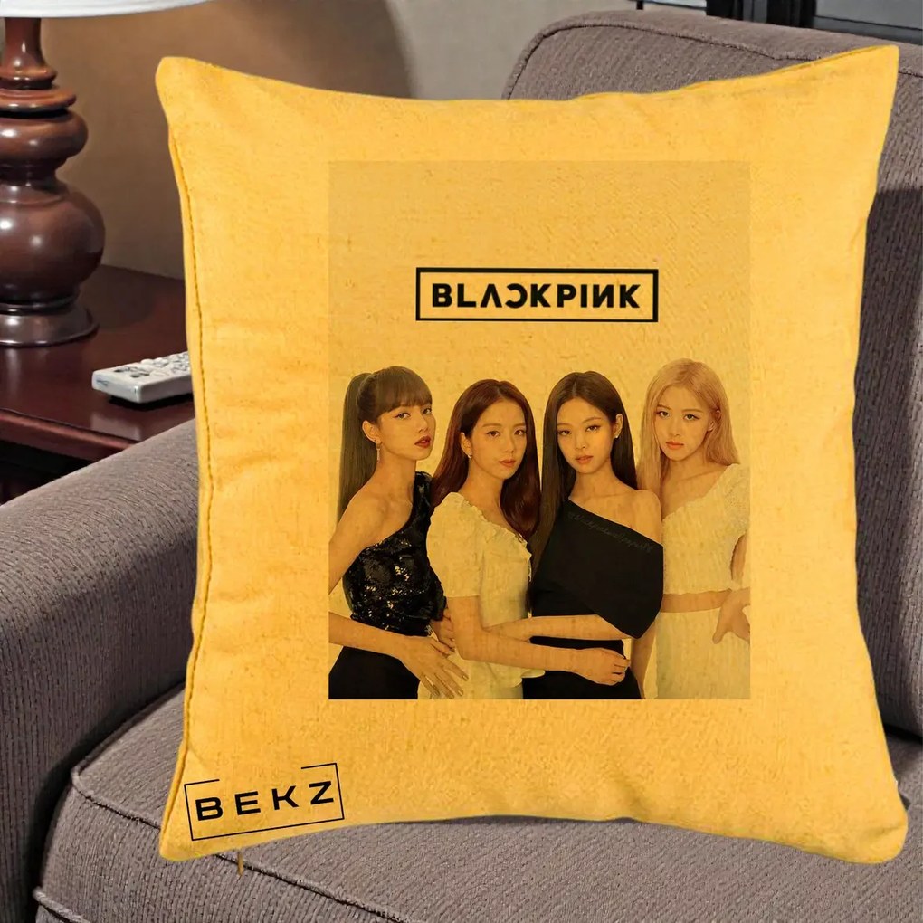 Perna Personalizata K-pop BLACKPINK Foto Grup-Negru, 40x40 cm, Galben, Husa Detasabila, Perna Inclusa, BEKZ®
