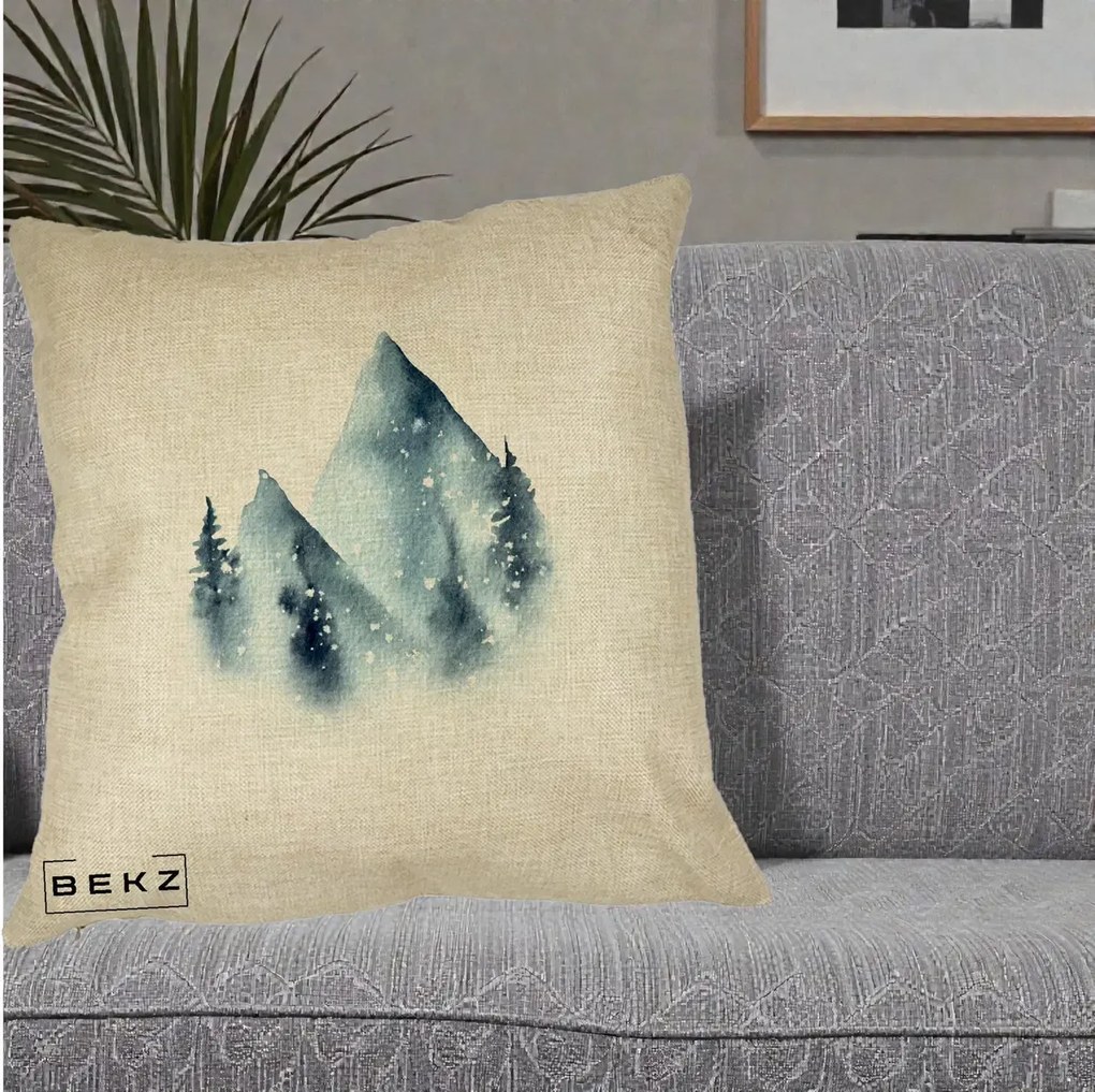Perna Decorativa Munti Inzapeziti Acuarela Indigo, 40x40 cm, Crem, Husa Detasabila, Perna Inclusa, BEKZ®