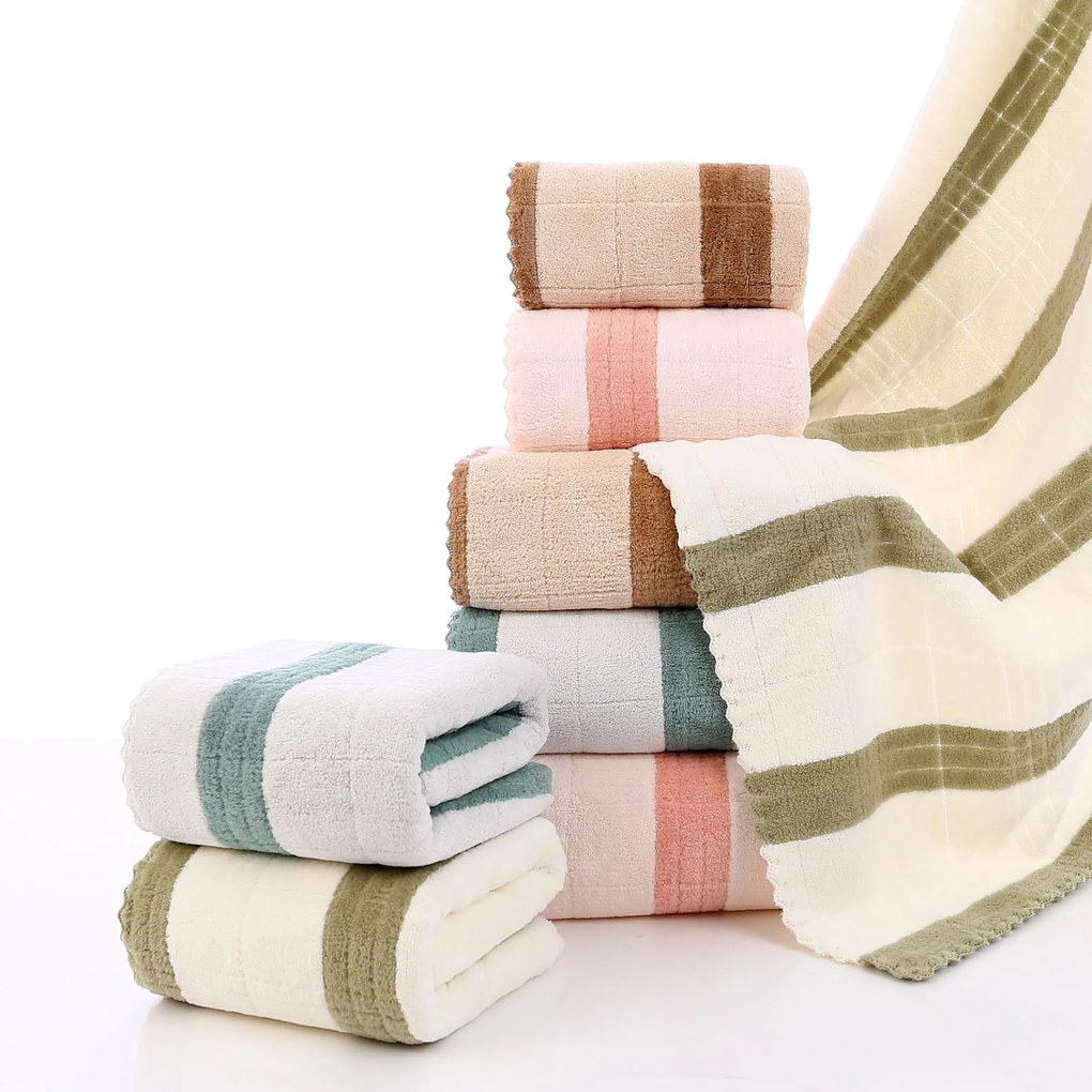 Prosop cu uscare rapida VELMORA 70x140 cm olive, 100% microfibra