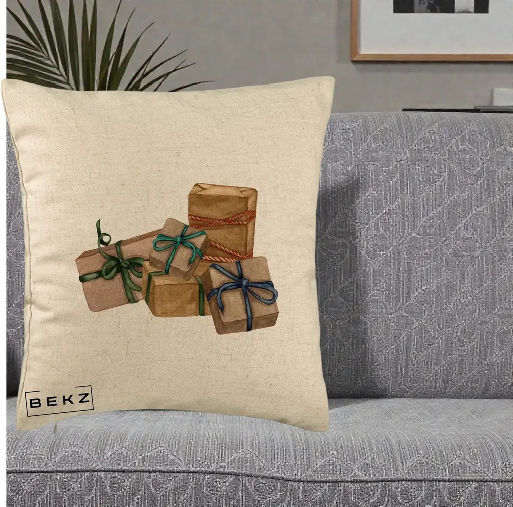 Perna Decorativa Cadouri de Craciun Kraft, 40x40 cm, Bej, Husa Detasabila, Perna Inclusa, BEKZ®
