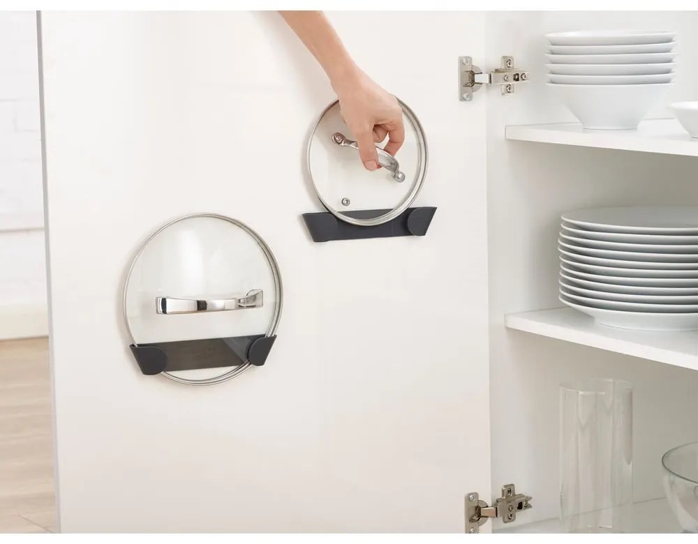 Suporturi de capace 4 buc. autoadezive din plastic CupboardStore – Joseph Joseph