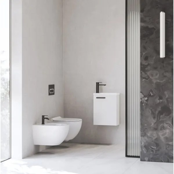 Ravak X070460 - Baterie pentru lavoar CHROME, 17,7 cm, neagră