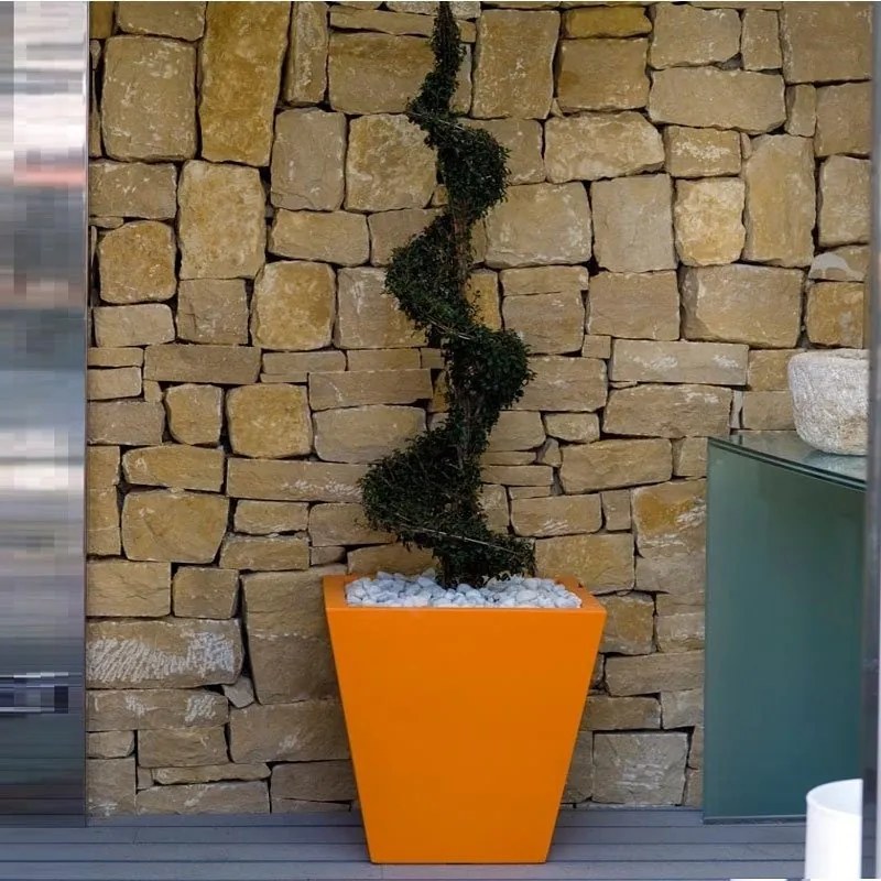 Ghiveci plante, flori design decorativ modern pentru amenajari interioare si exterioare, SQUARE CONE POT 41140R Vondom