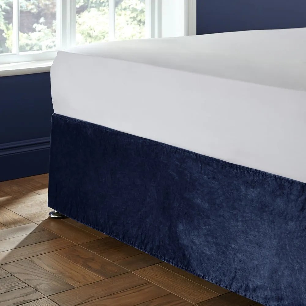 Husă pentru cadru de pat albastră din catifea cu elastic 152x198 cm Kingsley – Catherine Lansfield