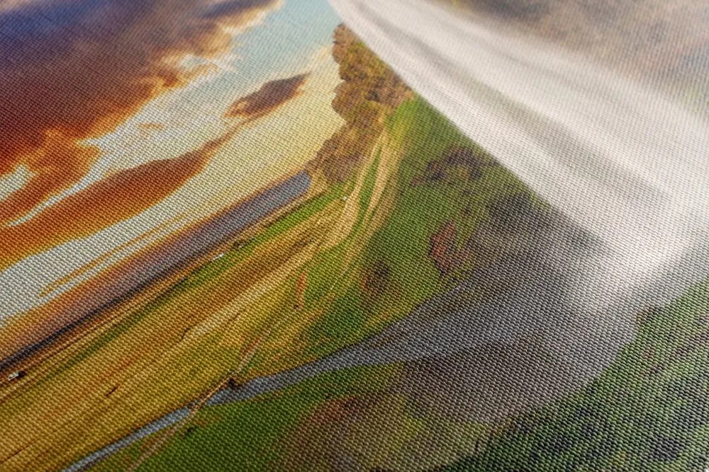 Tablou cascadă maiestuoasă în Islanda