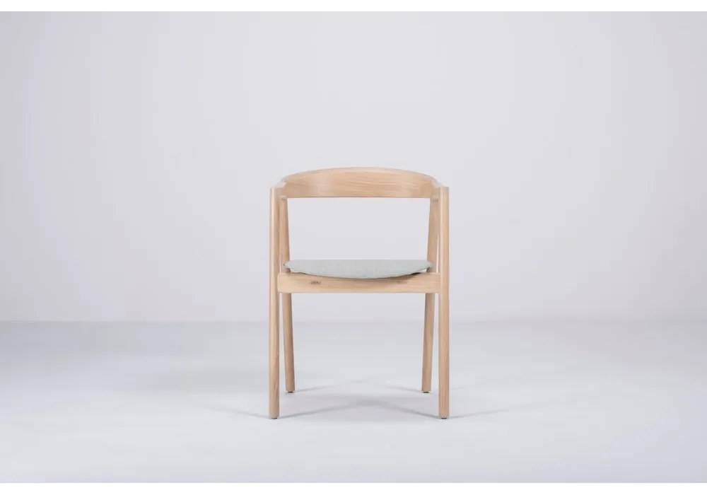 Scaun din lemn masiv de stejar Gazzda Muna, albastru - gri