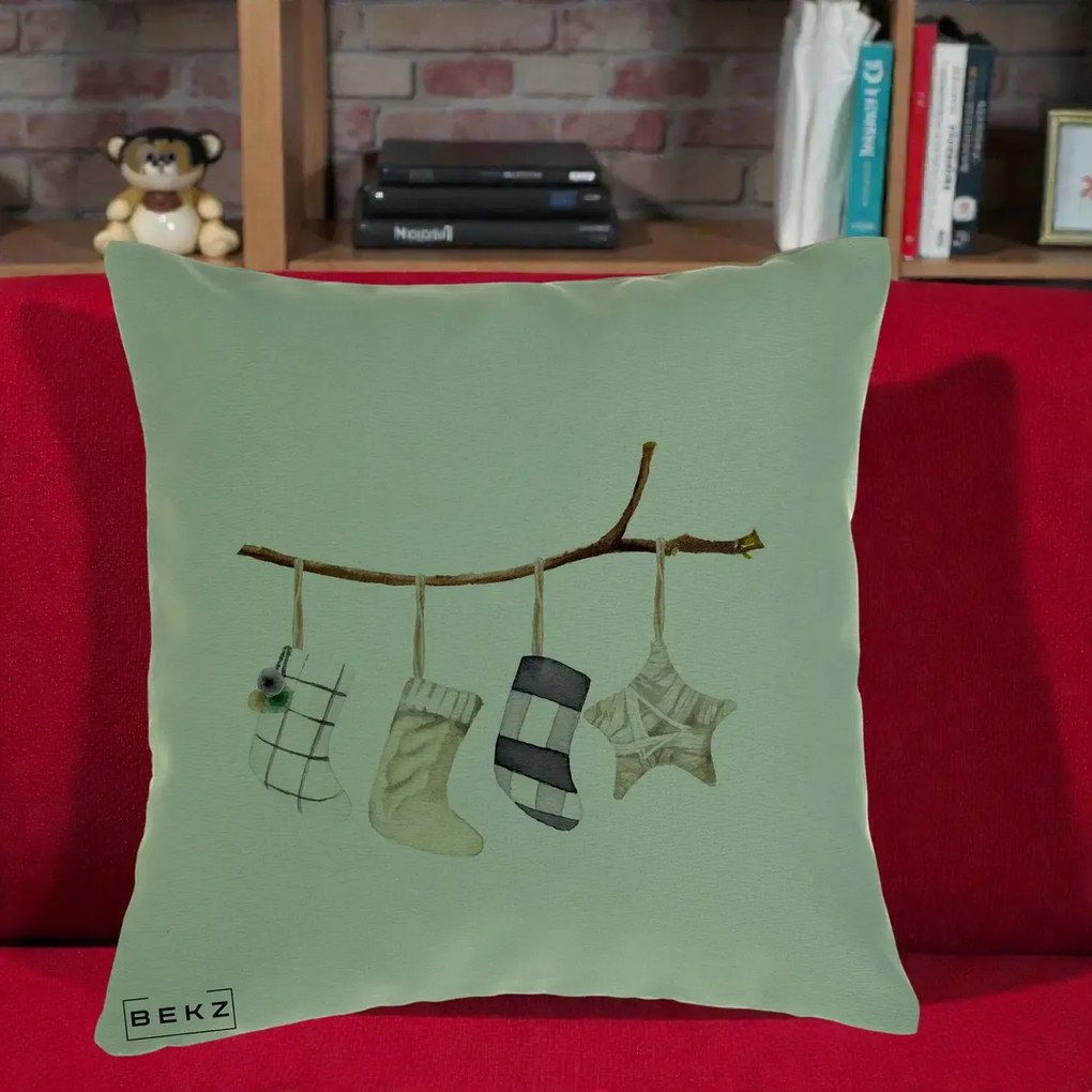 Perna Decorativa Ciorapi de Craciun pe Ramura, 40x40 cm, Verde, Husa Detasabila, Perna Inclusa, BEKZ®