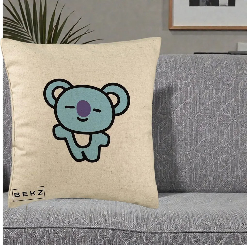 Perna Personalizata BT21 Koya Kawaii, 40x40 cm, Bej, Husa Detasabila, Perna Inclusa, BEKZ®
