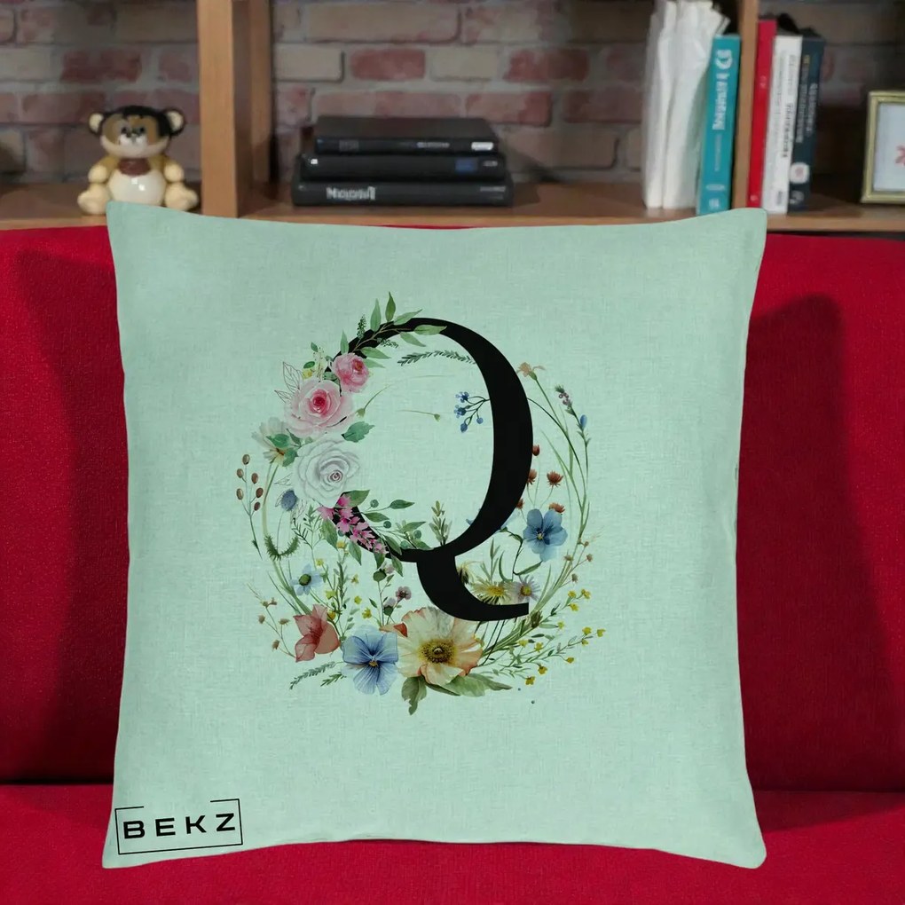 Cadou Personalizat - Perna Personalizata Monogram Litera Q cu Flori Acuarela, 40x40 cm, Verde Menta, Husa Detasabila, Perna Inclusa, BEKZ®
