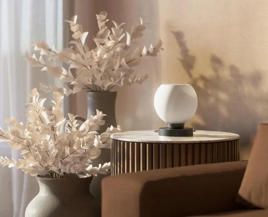 Veioza, Lampa de masa din alama Globe