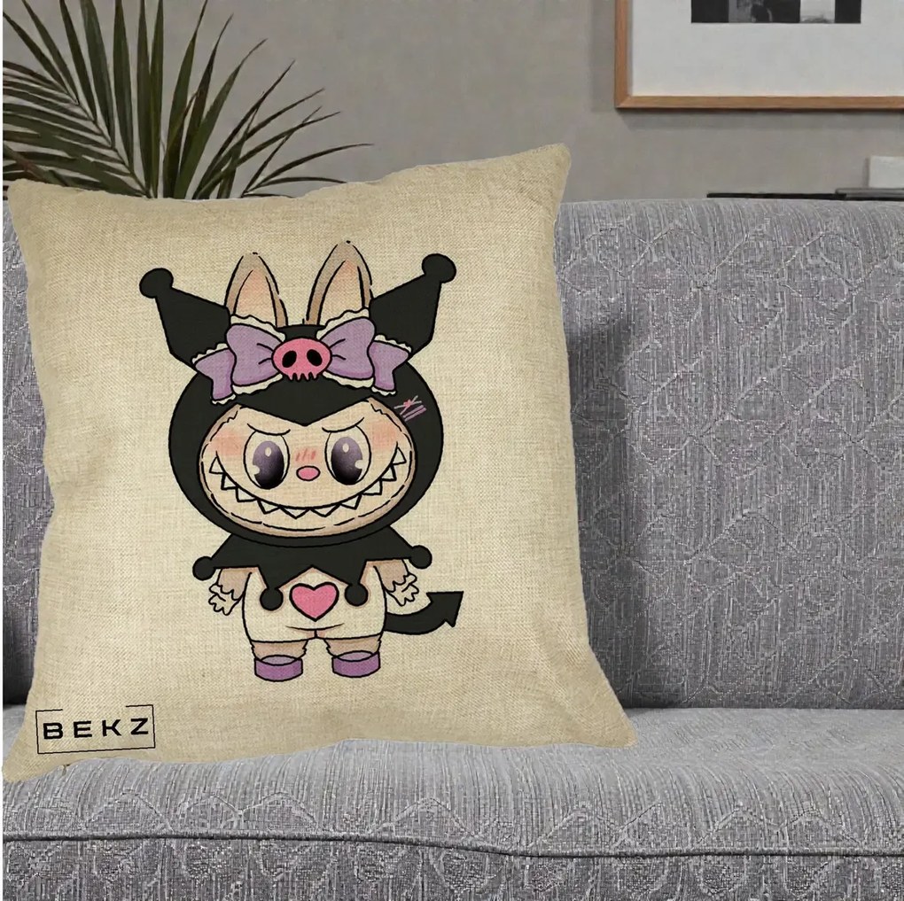 Perna Personalizata Labubu x Kuromi, 40x40 cm, Crem, Husa Detasabila, Perna Inclusa, BEKZ®