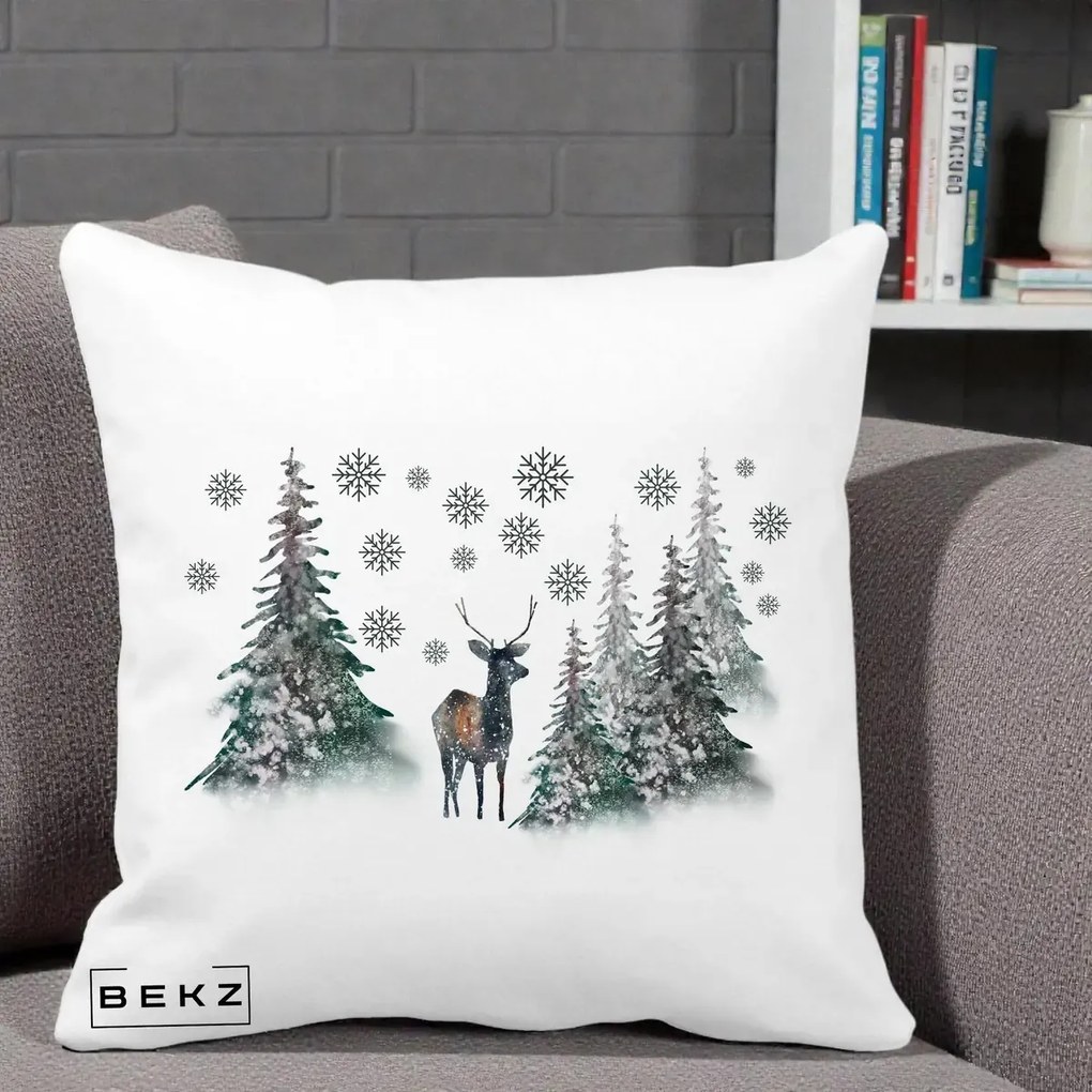 Perna Decorativa Ren in Padure Inzapezita, 40x40 cm, Alba Mata, Husa Detasabila, Perna Inclusa, BEKZ®