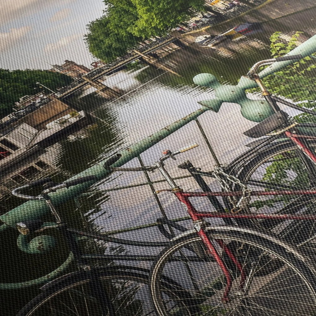 Tablou cu bicicleta în oraș (120x50 cm)