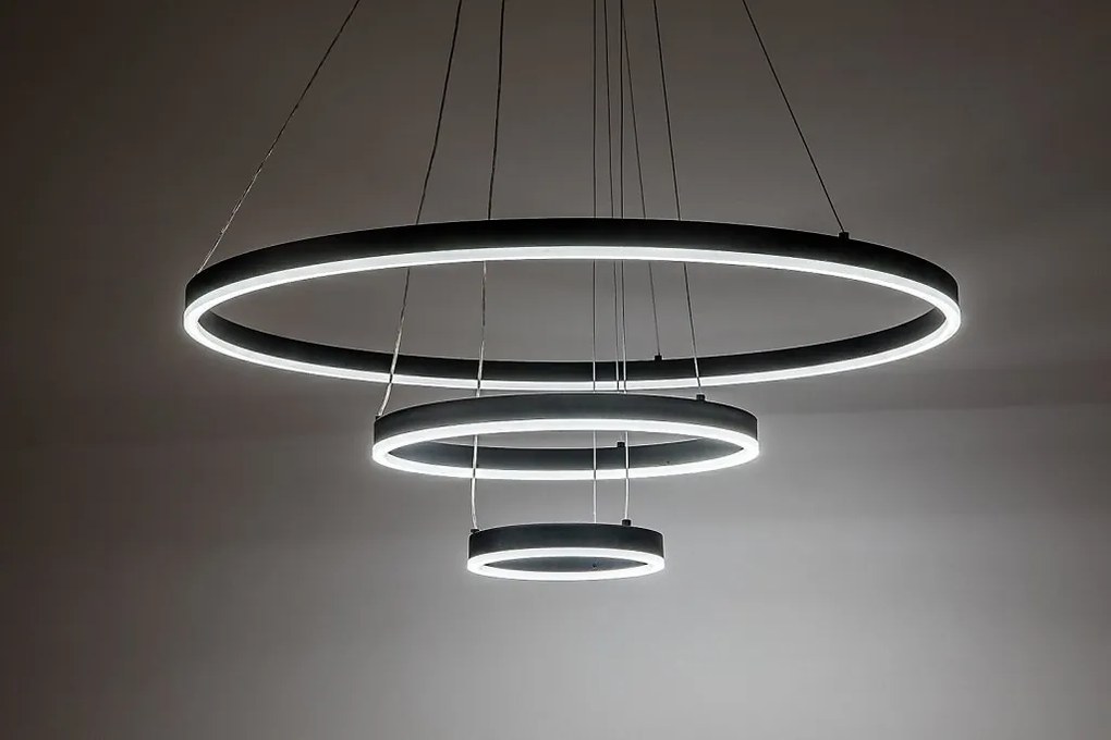 Lustra LED cu telecomanda cu 3 inele metal negru Isaure