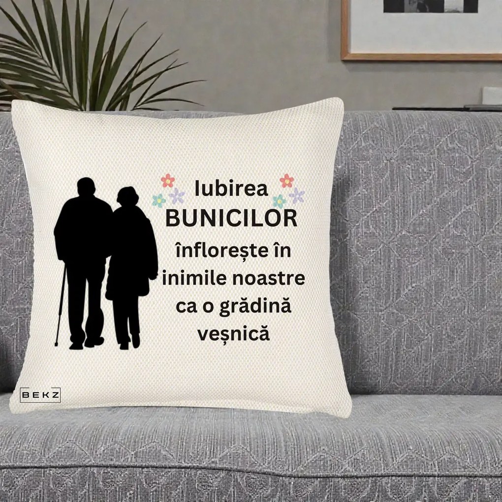 Cadou pentru Bunici - Perna Personalizata Bunicii Iubirea Infloreste Silueta Neagra Flori, 40x40 cm, Crem Reliefat, Husa Detasabila, Perna Inclusa, BEKZ®