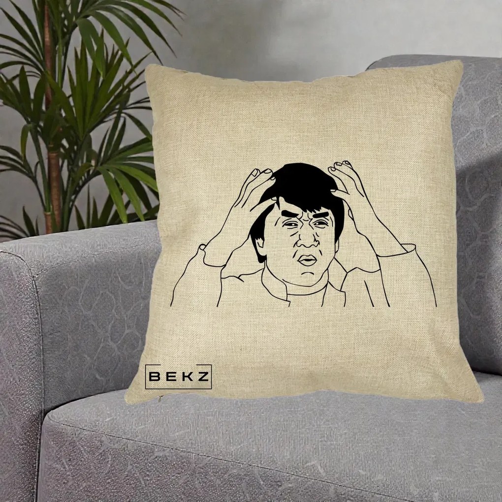 Perna Decorativa Jackie Chan WTF, 40x40 cm, Crem, Husa Detasabila, Perna Inclusa, BEKZ®