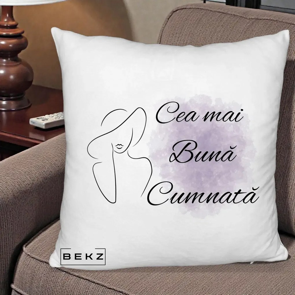 Cadou pentru Cumnata - Perna Personalizata Cea mai Buna Cumnata cu Silueta Dama si Pete Violet, 40x40 cm, Alb Pufos, Husa Detasabila, Perna Inclusa, BEKZ®