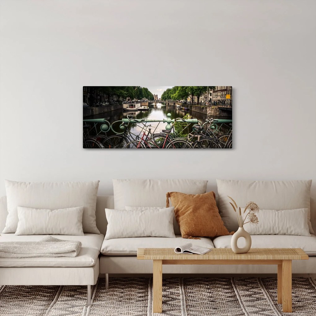 Tablou cu bicicleta în oraș (120x50 cm)