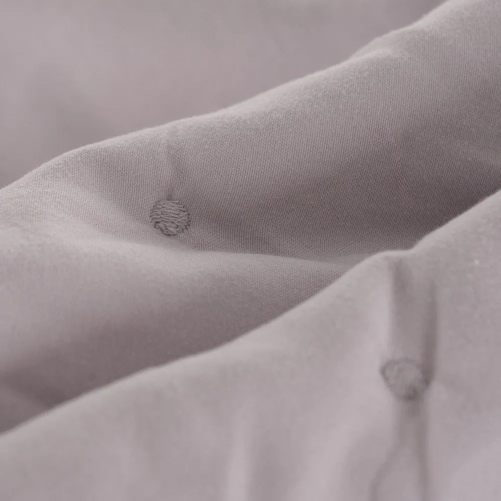 Cuvertură gri matlasată 230x280 cm – Ixia