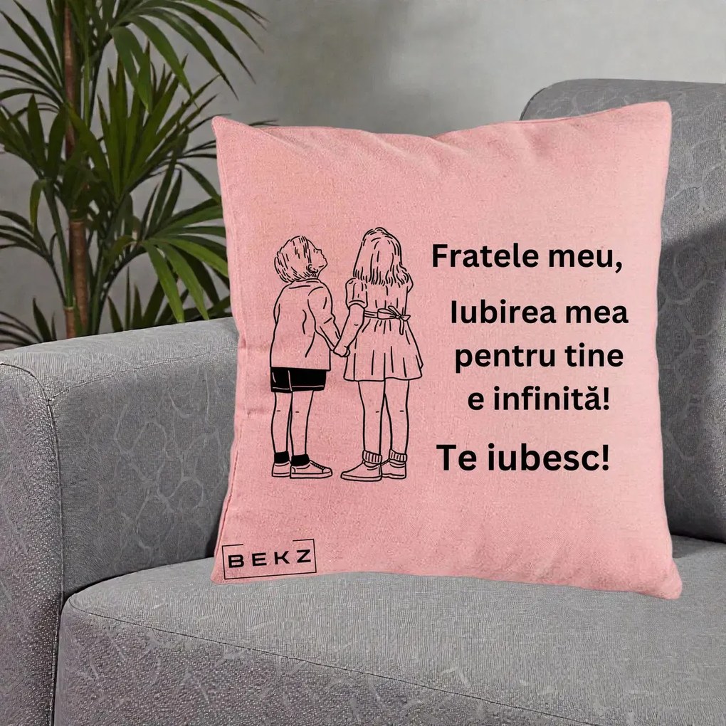 Cadou pentru Frate - Perna Personalizata Fratele Meu Te Iubesc Copii Tinand Maini Line Art, 40x40 cm, Roz, Husa Detasabila, Perna Inclusa, BEKZ®