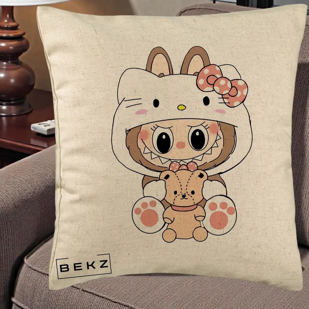 Perna Personalizata Labubu x Hello Kitty, 40x40 cm, Bej, Husa Detasabila, Perna Inclusa, BEKZ®