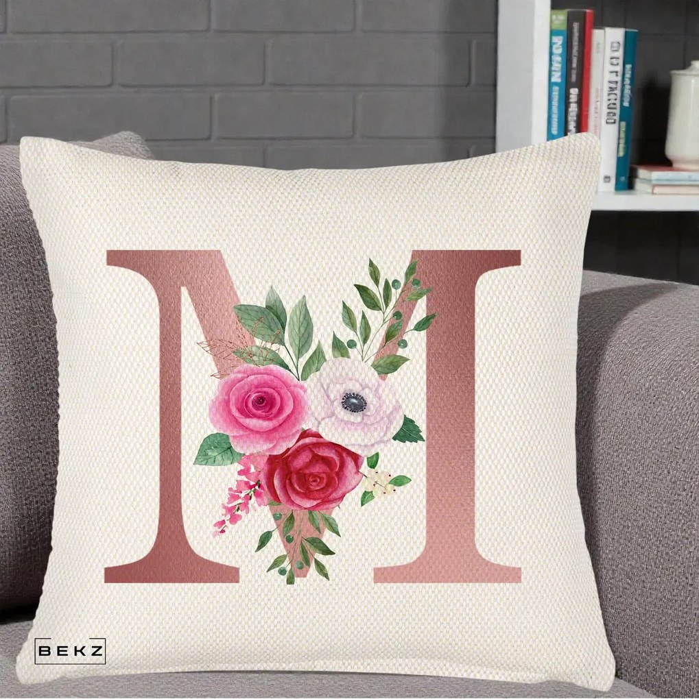 Cadou Personalizat - Perna Personalizata Monograma Rose Gold Litera M cu Trandafiri, 40x40 cm, Crem Reliefat, Husa Detasabila, Perna Inclusa, BEKZ®