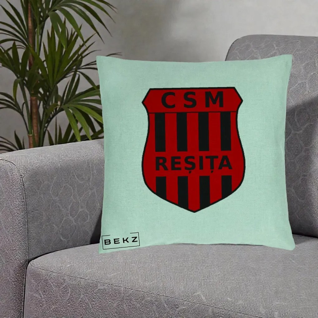 Perna Personalizata CSM Resita Fotbal, 40x40 cm, Verde Menta, Husa Detasabila, Perna Inclusa, BEKZ®