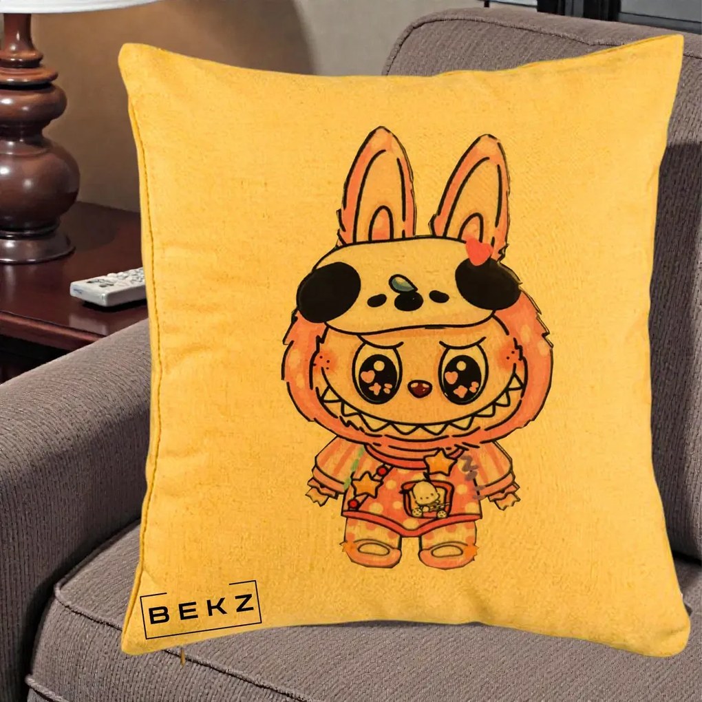Perna Personalizata Labubu Panda-Bunny Roz, 40x40 cm, Galben, Husa Detasabila, Perna Inclusa, BEKZ®