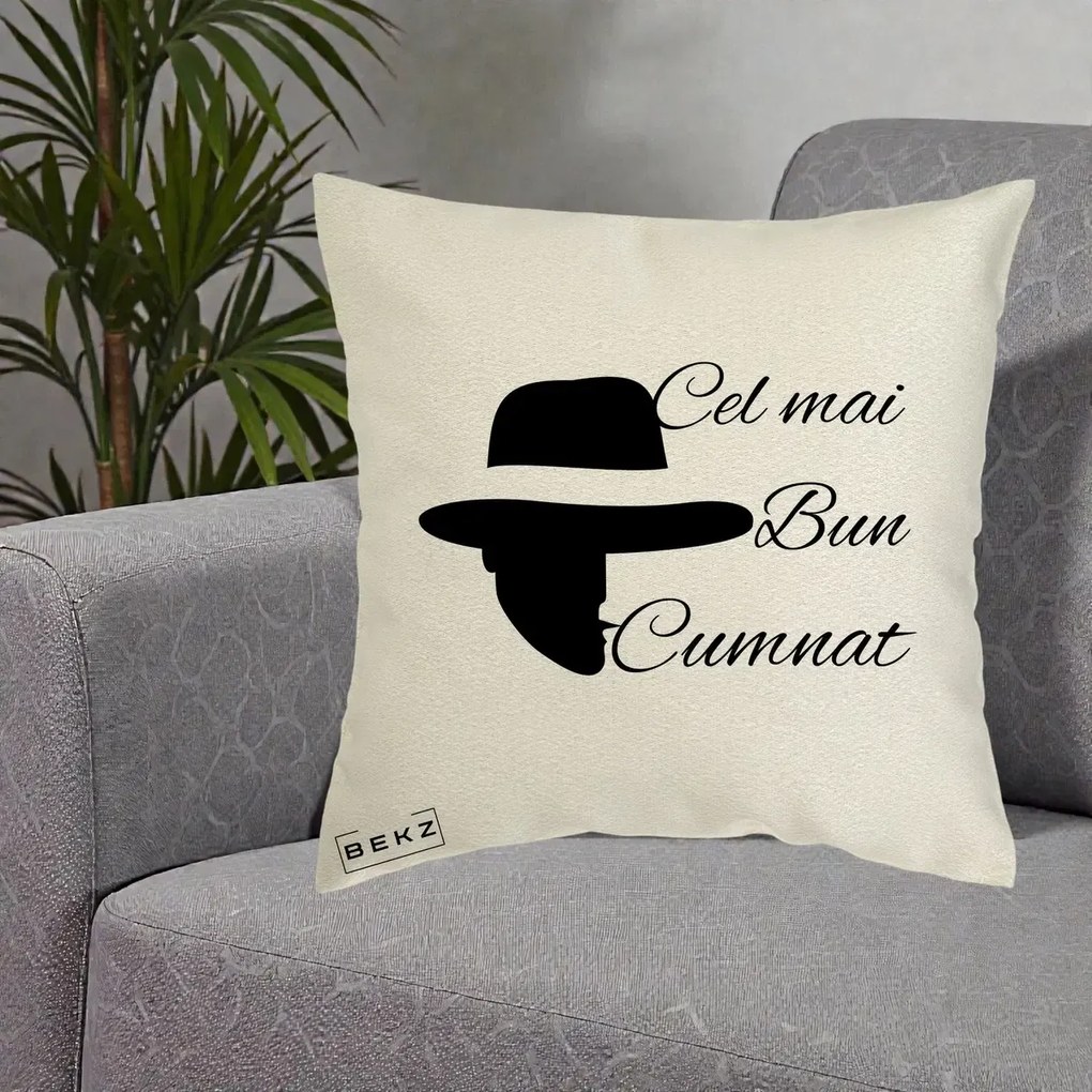 Cadou pentru Cumnat - Perna Personalizata Cel mai Bun Cumnat cu Silueta Palarie, 40x40 cm, Ecru, Husa Detasabila, Perna Inclusa, BEKZ®